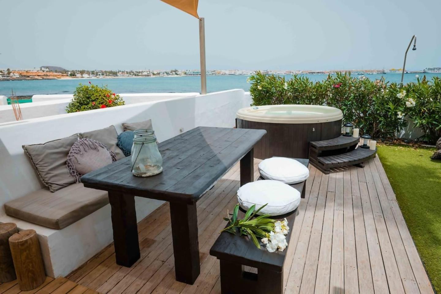 Villa Maluhia Frente Al Mar Y Jacuzzi Corralejo Eksteriør bilde